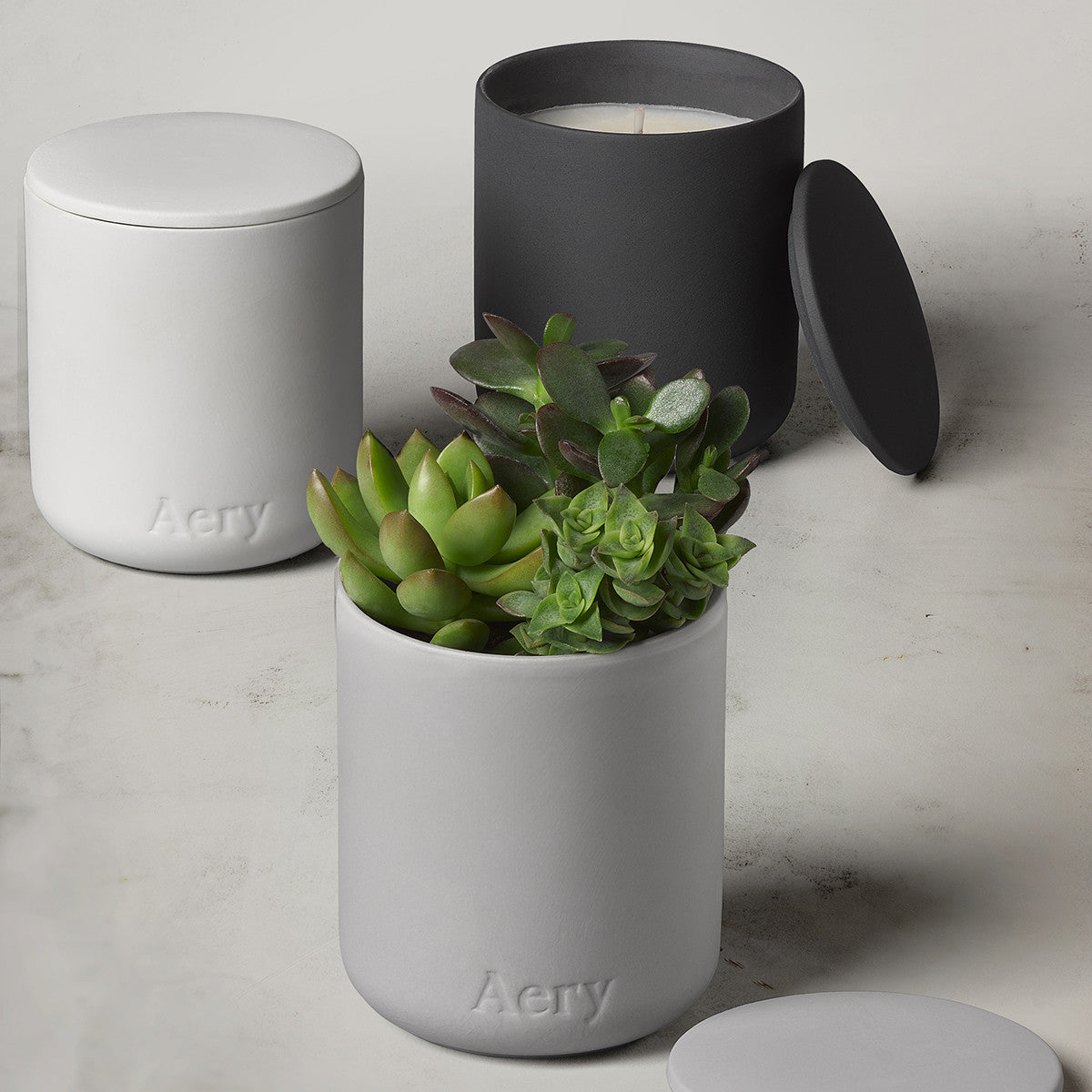 Aery Living Fernweh Matte Ceramic Candle Made of Fridays